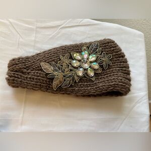 Beige Knitted Headband with Rhinestone Flower